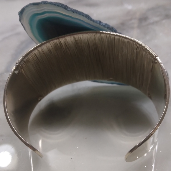 NWOT Natural Agate Slice Adjustable Silver-toned Cuff Bracelet with Wiring - Picture 7 of 8